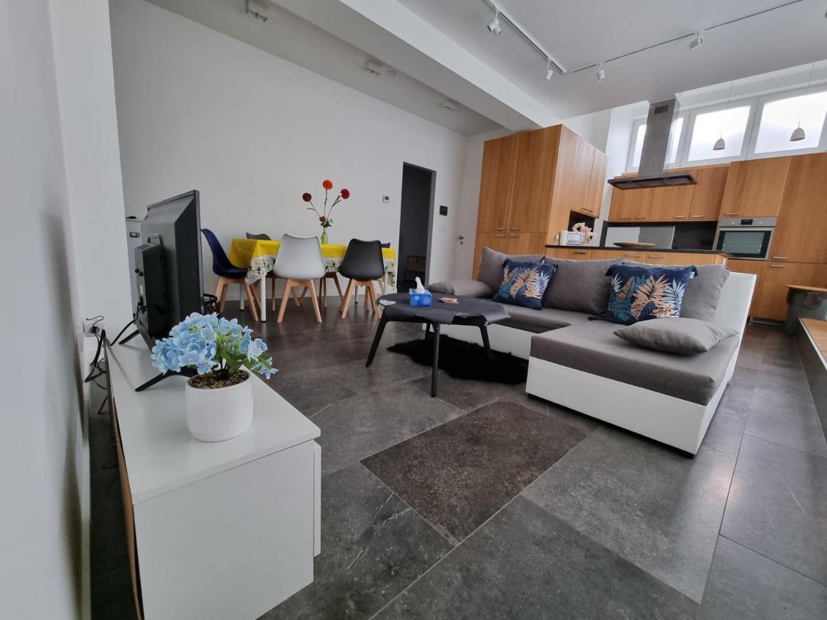 Bb Guesthouse Wezembeek-Oppem Екстер'єр фото